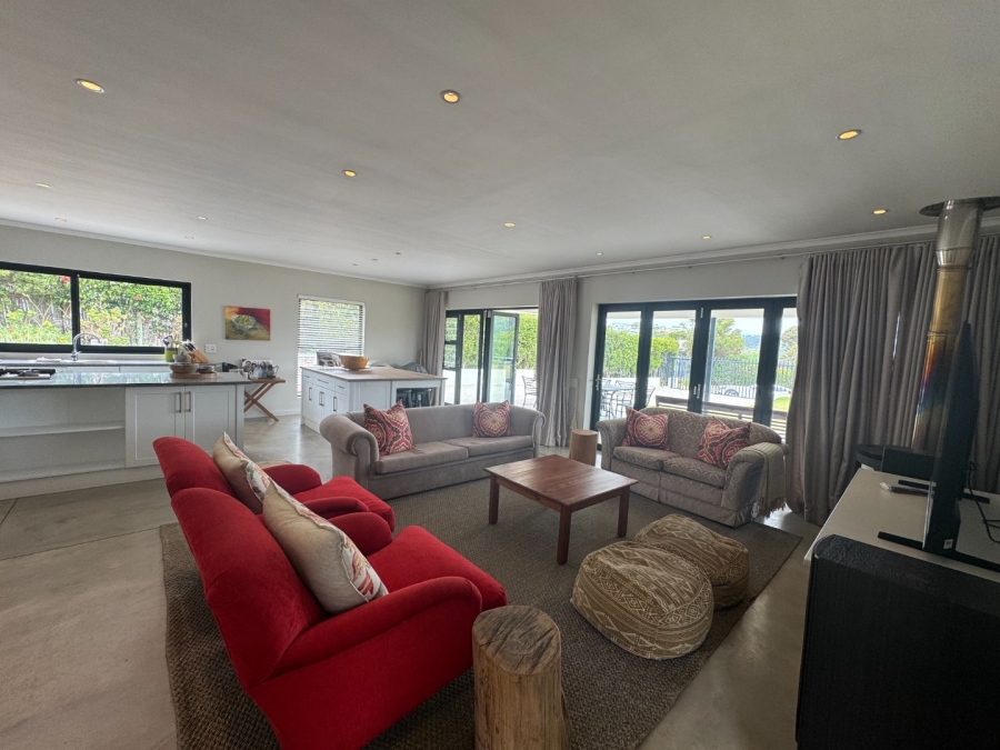 To Let 4 Bedroom Property for Rent in Upper Robberg Western Cape